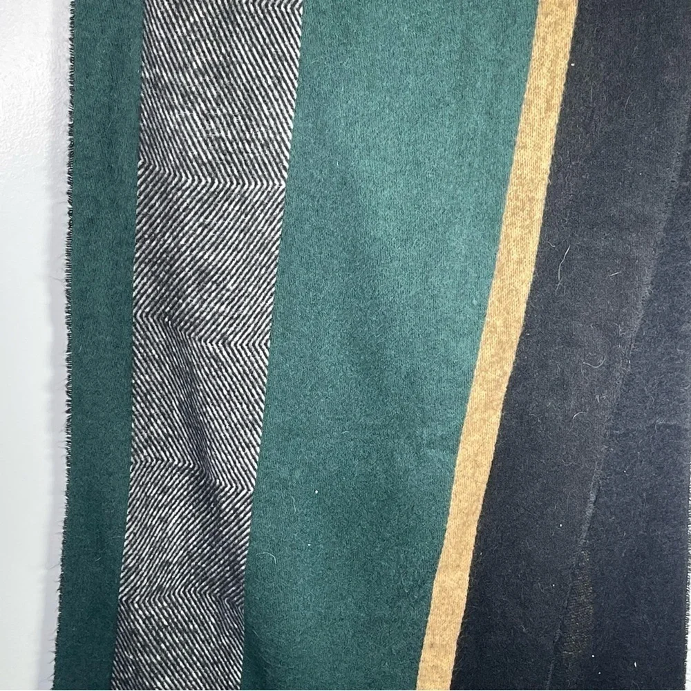 UO Multi-Pattern Scarf - Picture 16 of 16